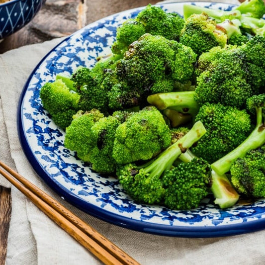 Garlic Broccoli in Oyster Sauce Tray